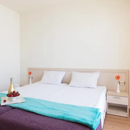 Apartamento ❤2bdr W Kitchen,pool View,washer❤ti❤ Sunny Beach